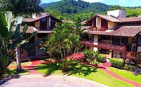 Casa em Condomínio Maresias frente a praia